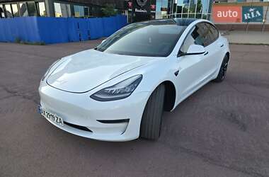 Седан Tesla Model 3 2019 в 