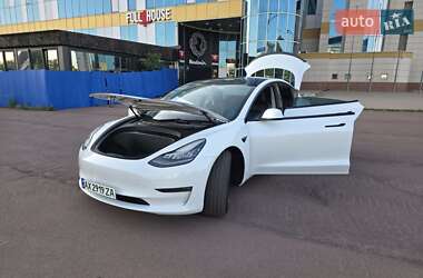 Седан Tesla Model 3 2019 в 