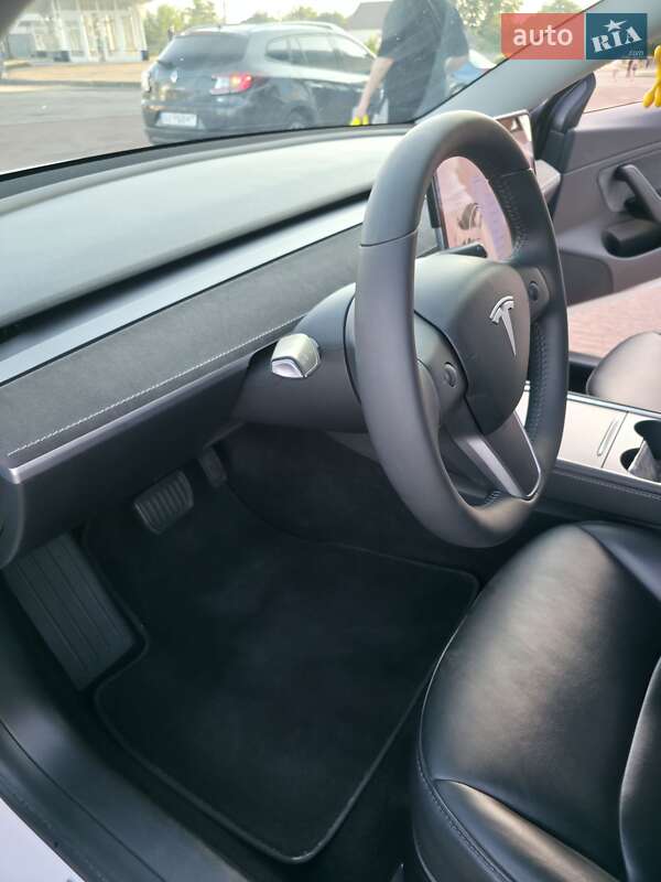 Седан Tesla Model 3 2019 в Харькове фото 24 Седан Tesla Model 3 2019 в Харькове