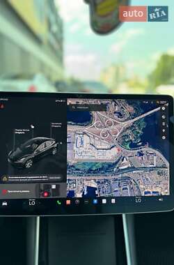 Седан Tesla Model 3 2019 в 