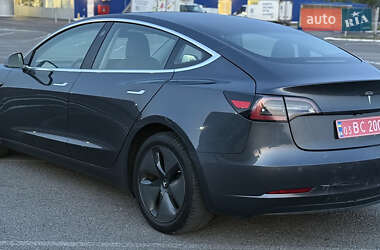 Седан Tesla Model 3 2018 в 