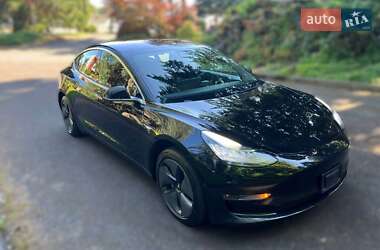 Седан Tesla Model 3 2018 в 