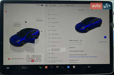 Седан Tesla Model 3 2022 в 
