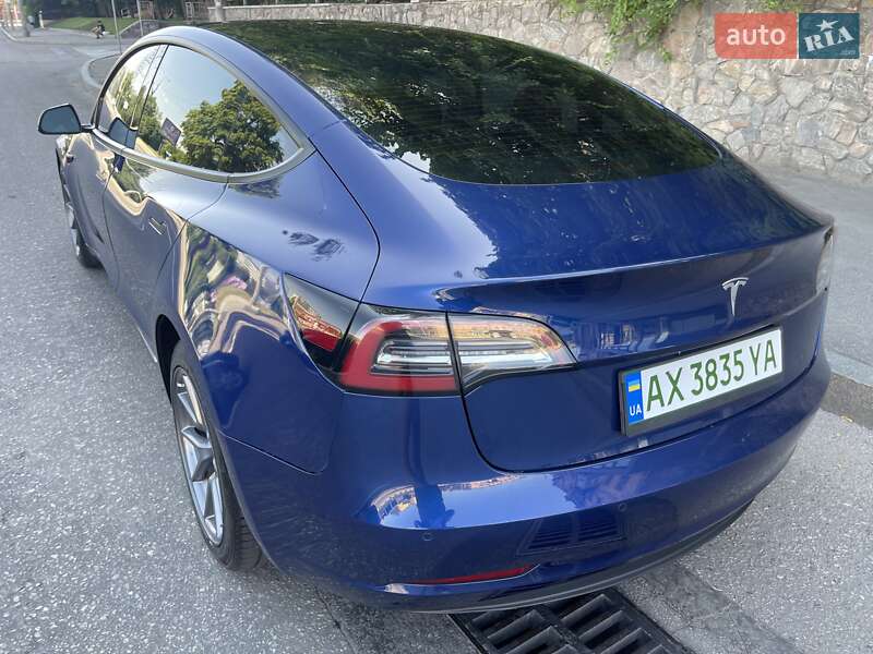Седан Tesla Model 3 2022 в Харкові