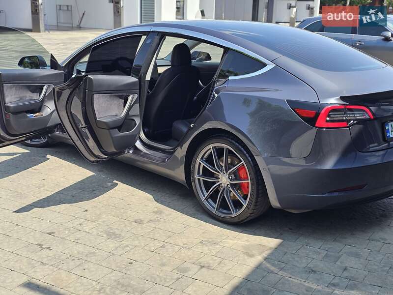 Седан Tesla Model 3 2020 в Ужгороде фото 7 Седан Tesla Model 3 2020 в Ужгороде