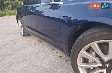 Седан Tesla Model 3 2019 в 