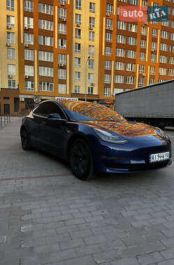 Седан Tesla Model 3 2018 в Києві