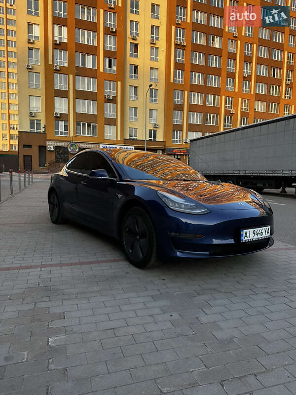 Седан Tesla Model 3 2018 в 