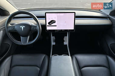 Седан Tesla Model 3 2018 в 