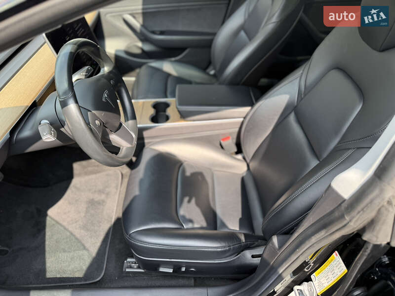 Седан Tesla Model 3 2019 в Шептицькому фото 19 Седан Tesla Model 3 2019 в Шептицькому