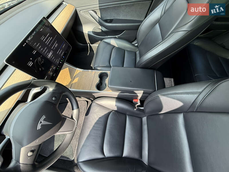 Седан Tesla Model 3 2019 в Шептицькому фото 20 Седан Tesla Model 3 2019 в Шептицькому