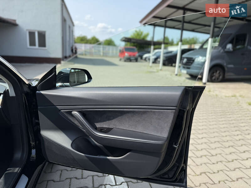 Седан Tesla Model 3 2019 в Шептицькому фото 24 Седан Tesla Model 3 2019 в Шептицькому
