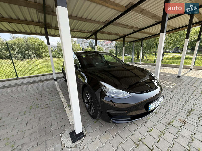 Седан Tesla Model 3 2019 в Шептицькому фото 36 Седан Tesla Model 3 2019 в Шептицькому