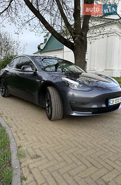 Седан Tesla Model 3 2019 в Прилуках
