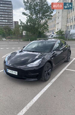 Седан Tesla Model 3 2019 в 