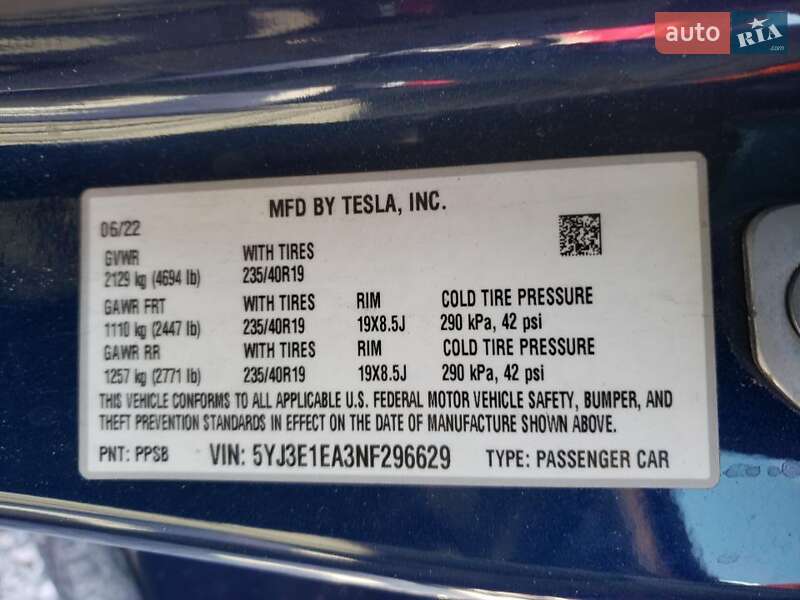 Седан Tesla Model 3 2022 в Киеве