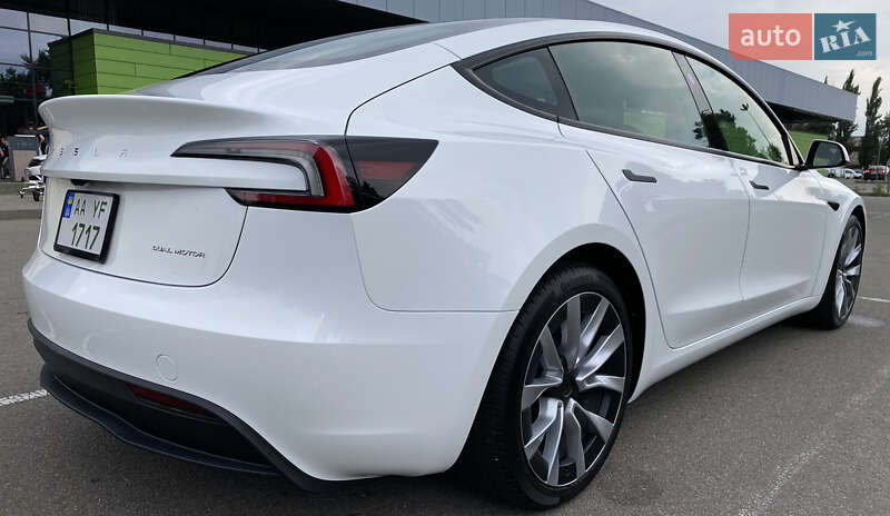 Седан Tesla Model 3 2024 в Киеве фото 12 Седан Tesla Model 3 2024 в Киеве