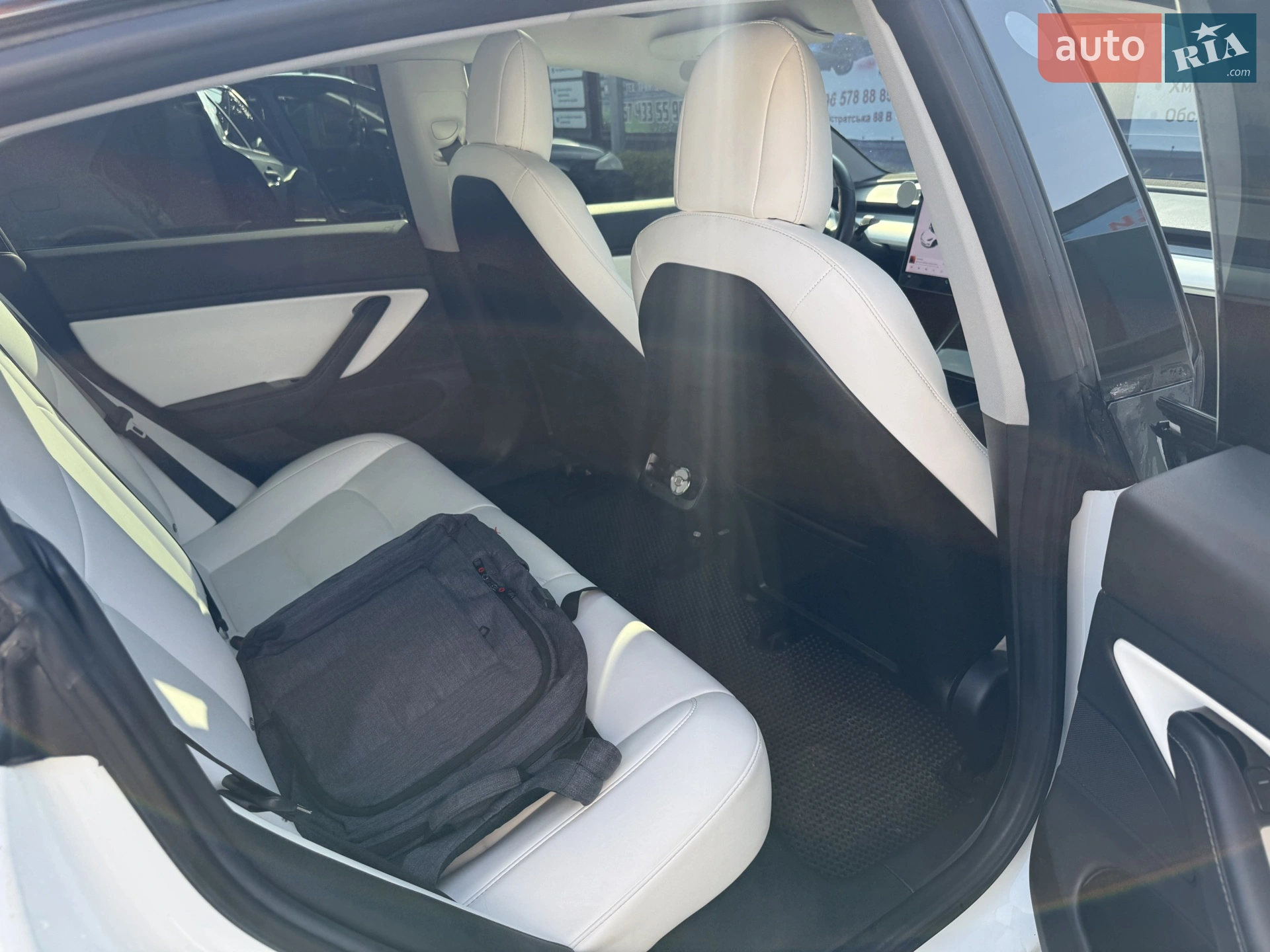 2018 Tesla Model 3 - мініатюра 10