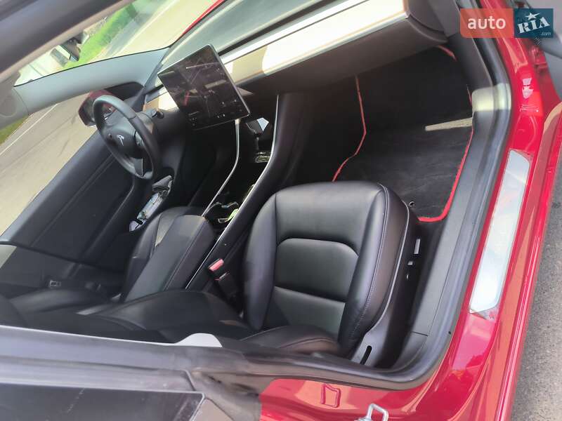 Седан Tesla Model 3 2019 в Чернігові фото 11 Седан Tesla Model 3 2019 в Чернігові