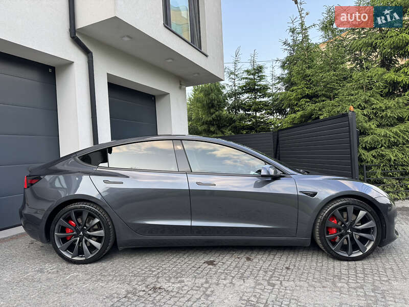 Седан Tesla Model 3 2019 в 