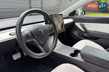 Седан Tesla Model 3 2019 в 