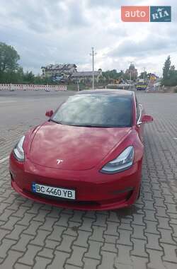 Седан Tesla Model 3 2018 в Львове