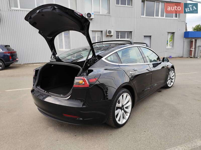 Седан Tesla Model 3 2019 в Києві фото 24 Седан Tesla Model 3 2019 в Києві