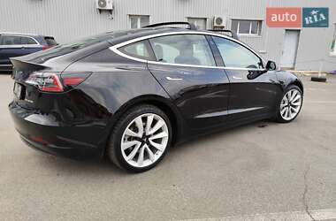 Седан Tesla Model 3 2019 в 
