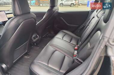 Седан Tesla Model 3 2019 в 