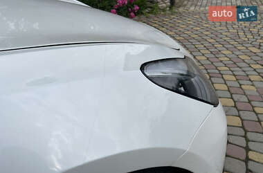 Седан Tesla Model 3 2020 в 