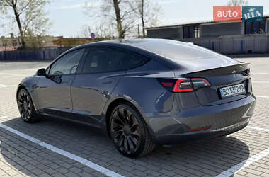 Седан Tesla Model 3 2023 в 