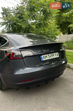 Седан Tesla Model 3 2018 в 