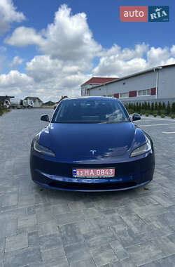 Седан Tesla Model 3 2024 в 
