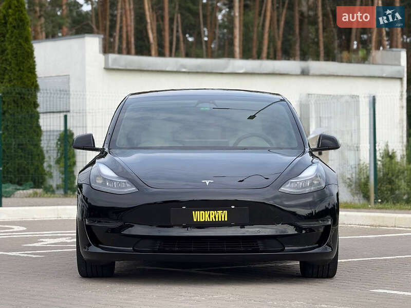 Седан Tesla Model 3 2022 в Киеве фото 4 Седан Tesla Model 3 2022 в Киеве
