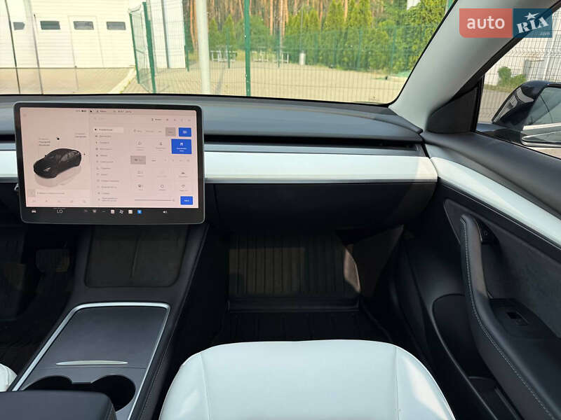 Седан Tesla Model 3 2022 в Киеве фото 25 Седан Tesla Model 3 2022 в Киеве