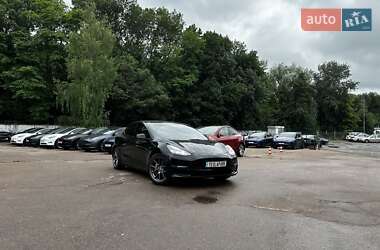 Седан Tesla Model 3 2021 в Києві