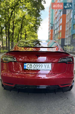 Седан Tesla Model 3 2018 в Чернигове