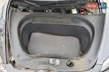 Седан Tesla Model 3 2024 в 