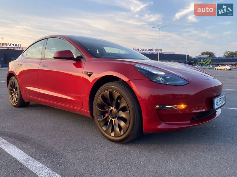 Tesla Model 3 2020