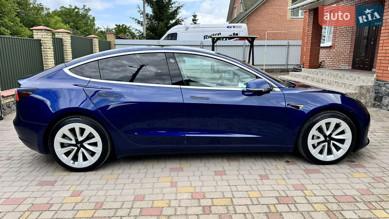 Седан Tesla Model 3 2018 в Виннице фото 35 Седан Tesla Model 3 2018 в Виннице