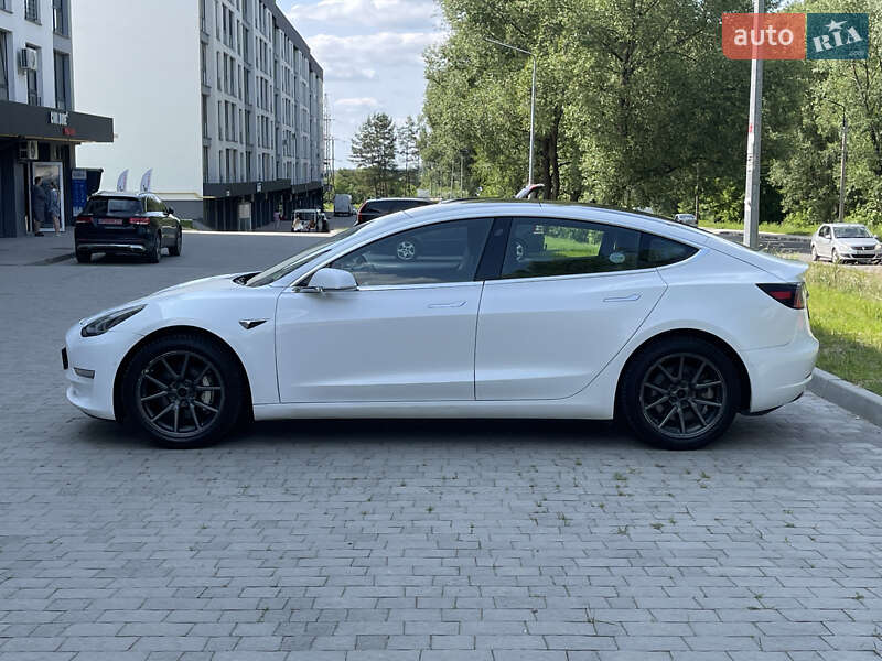 Седан Tesla Model 3 2019 в Новояворівську фото 4 Седан Tesla Model 3 2019 в Новояворівську