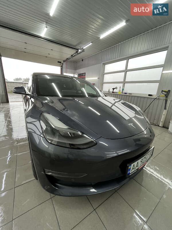 Седан Tesla Model 3 2022 в Киеве фото 5 Седан Tesla Model 3 2022 в Киеве