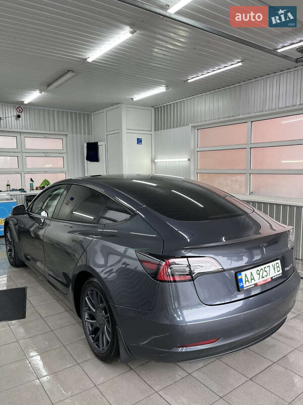 Седан Tesla Model 3 2022 в Киеве фото 9 Седан Tesla Model 3 2022 в Киеве