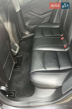 Седан Tesla Model 3 2018 в 