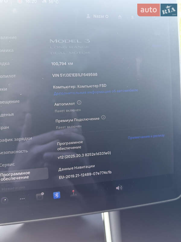 Седан Tesla Model 3 2019 в Львове