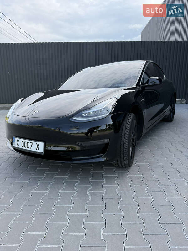 Tesla Model 3 2019