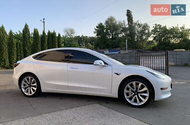 Седан Tesla Model 3 2019 в Ірпені