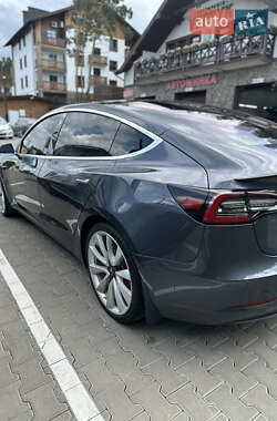 Седан Tesla Model 3 2019 в 