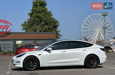 Седан Tesla Model 3 2023 в Одессе