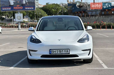 Седан Tesla Model 3 2023 в Одессе